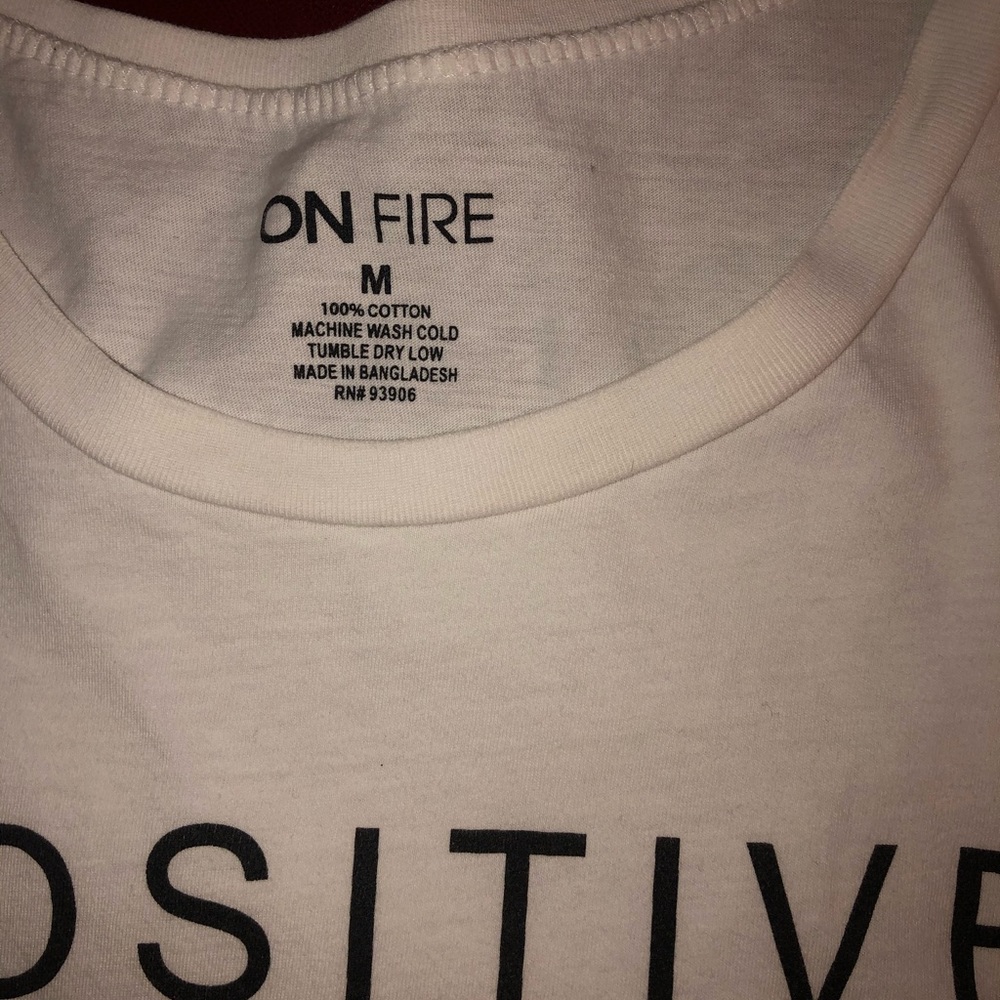 White T-shirt - Picture 2 of 3
